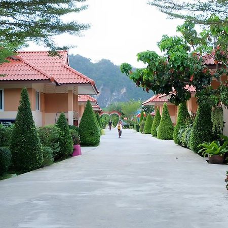 Naris Phuview Resort Сатун Екстер'єр фото